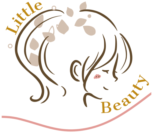 Little Beauty Logo mit Mädchensilhouette und Blättern im Haar